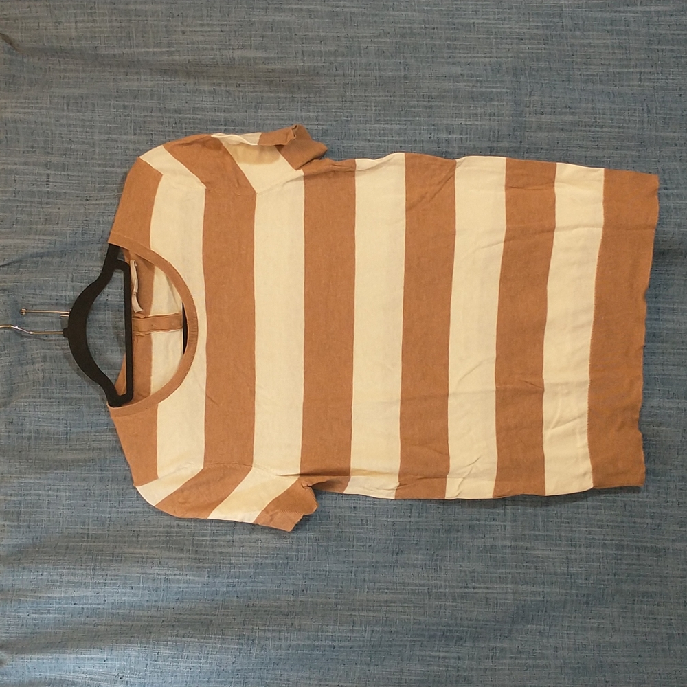 Short sleeve Ann Taylor Loft sweater knit top size m